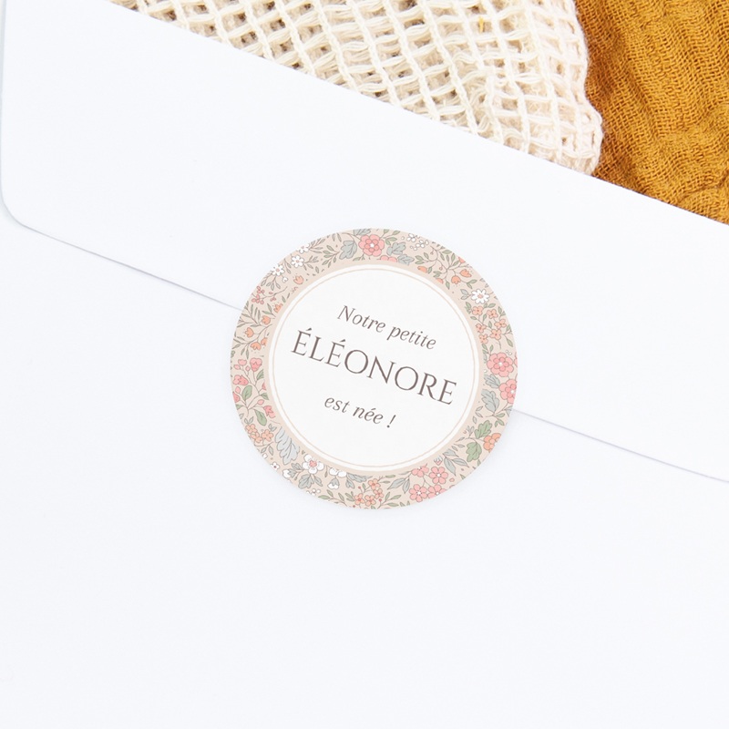 Sticker Enveloppe Naissance Douce Symphonie Florale gratuit