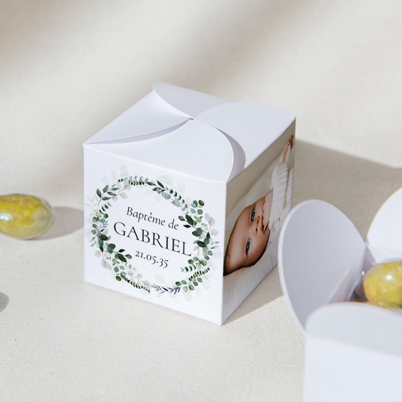 Bo&icirc;te &agrave; drag&eacute;es bapt&ecirc;me Souffle d&rsquo;Eucalyptus gratuit