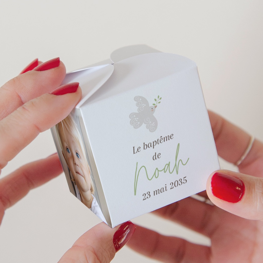 Bo&icirc;te &agrave; drag&eacute;es bapt&ecirc;me Douce colombe pas cher